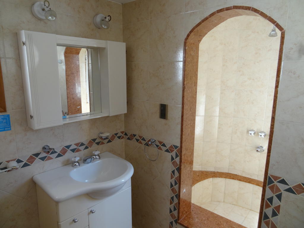 Hotel Mon Petit Villa Carlos Paz Zimmer foto