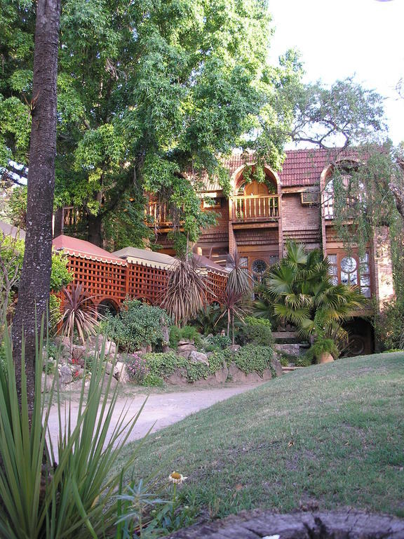 Hotel Mon Petit Villa Carlos Paz Exterior foto